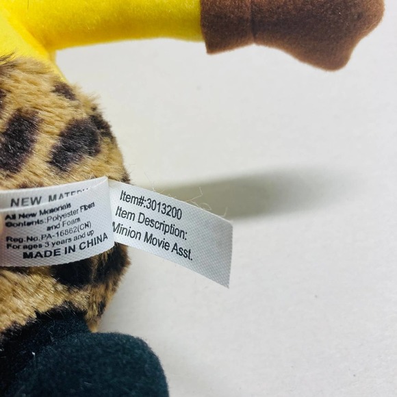 Minions Toy Factory Stuart in Cheetah Bottoms. Pre-Owned - Picture 9 of 9